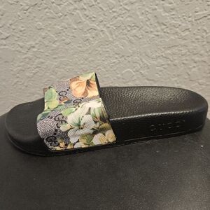 Super Rare Gucci Black Slide with Floral Multicolor Strap